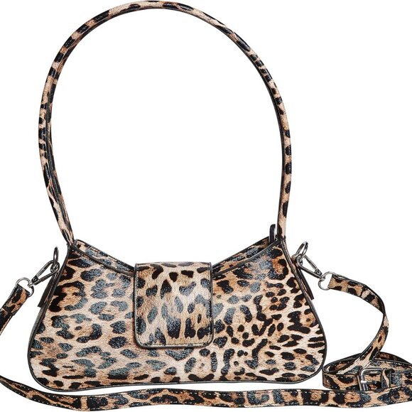 Compact Leopard Print Shoulder Bag with Secure Zipper Closure – Perfect Gift! - Picture 1 of 6